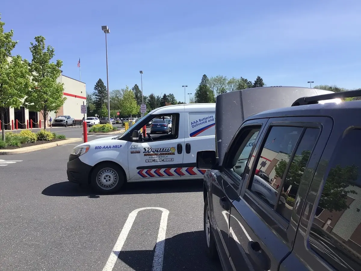 Foto del servicio de asistencia Yocum Towing & Recovery Inc