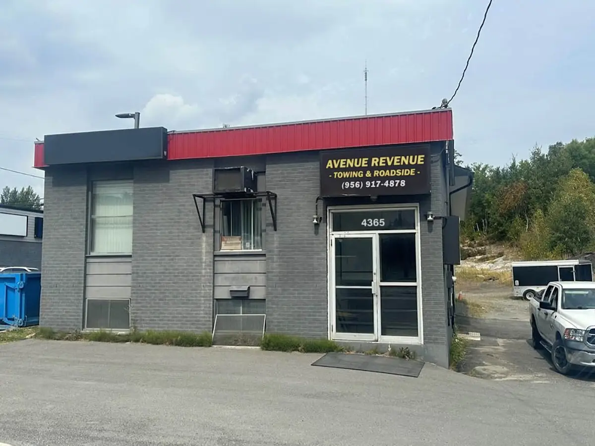 Foto del servicio de asistencia Avenue Revenue Towing & Roadside