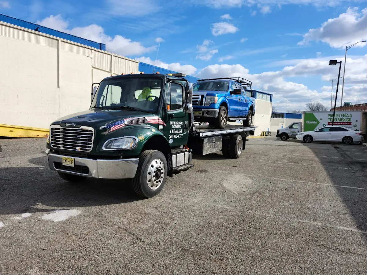 Foto del servicio de asistencia Supersonic Towing