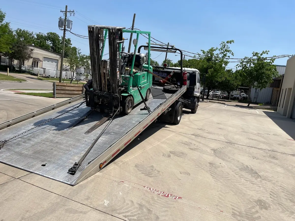 Foto del servicio de asistencia Lara Towing-Servisio de Grúas en Dallas TX-Emergency Towing in Dallas