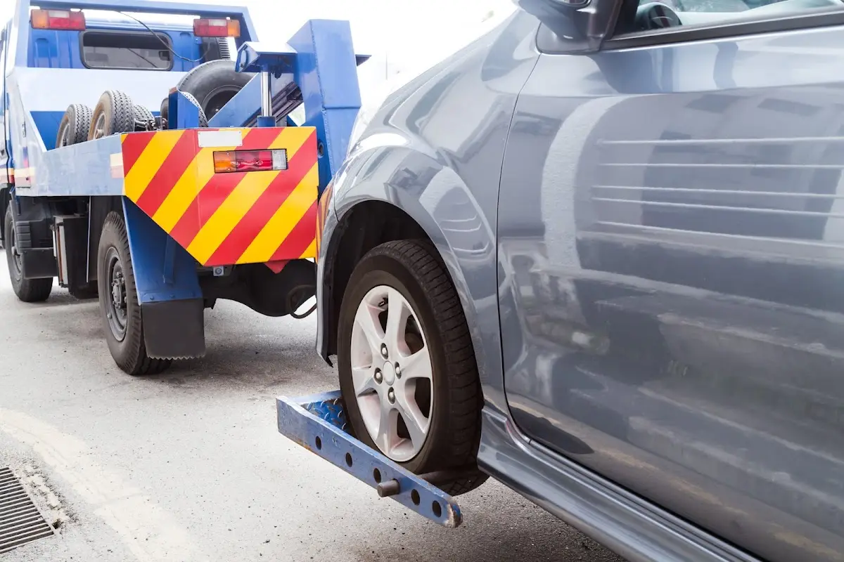 Foto del servicio de asistencia MO Road Assistance Services Flatbed Towing Company