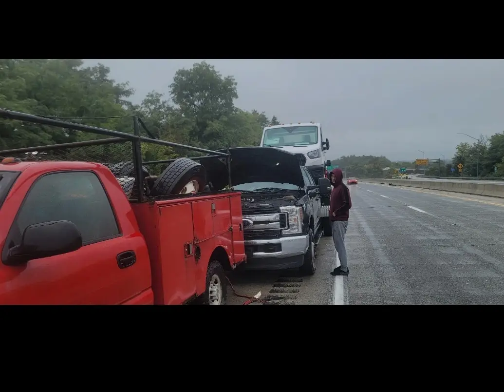 Foto del servicio de asistencia MOS ROADSIDE TOWING AND REPAIRS