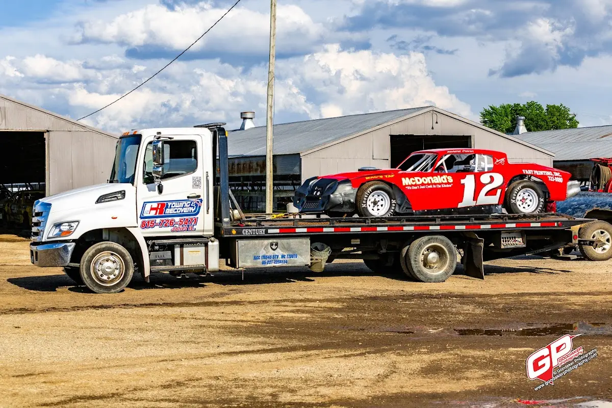 Foto del servicio de asistencia CR Towing and Recovery