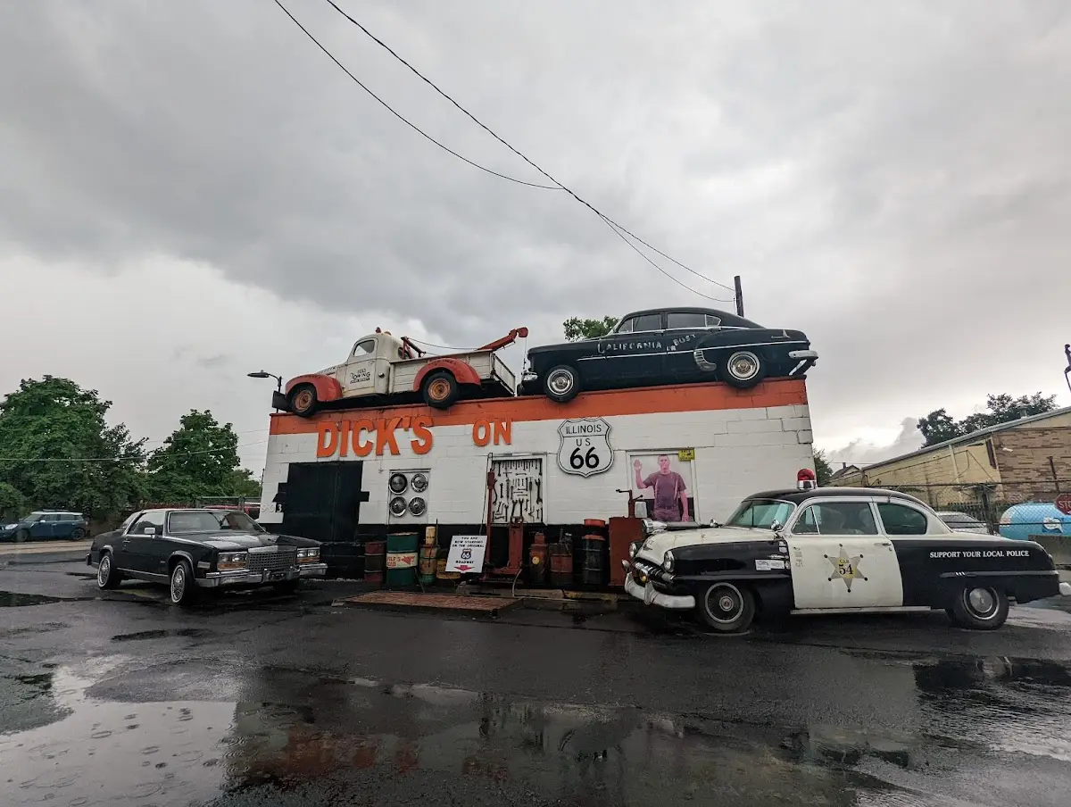 Foto del servicio de asistencia Dicks Towing Service Inc.