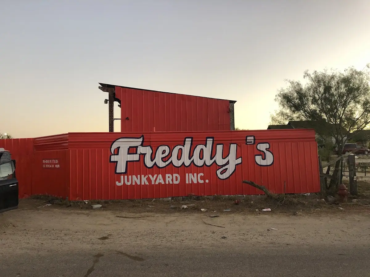 Foto del servicio de asistencia FREDDY’S JUNKYARD INC.