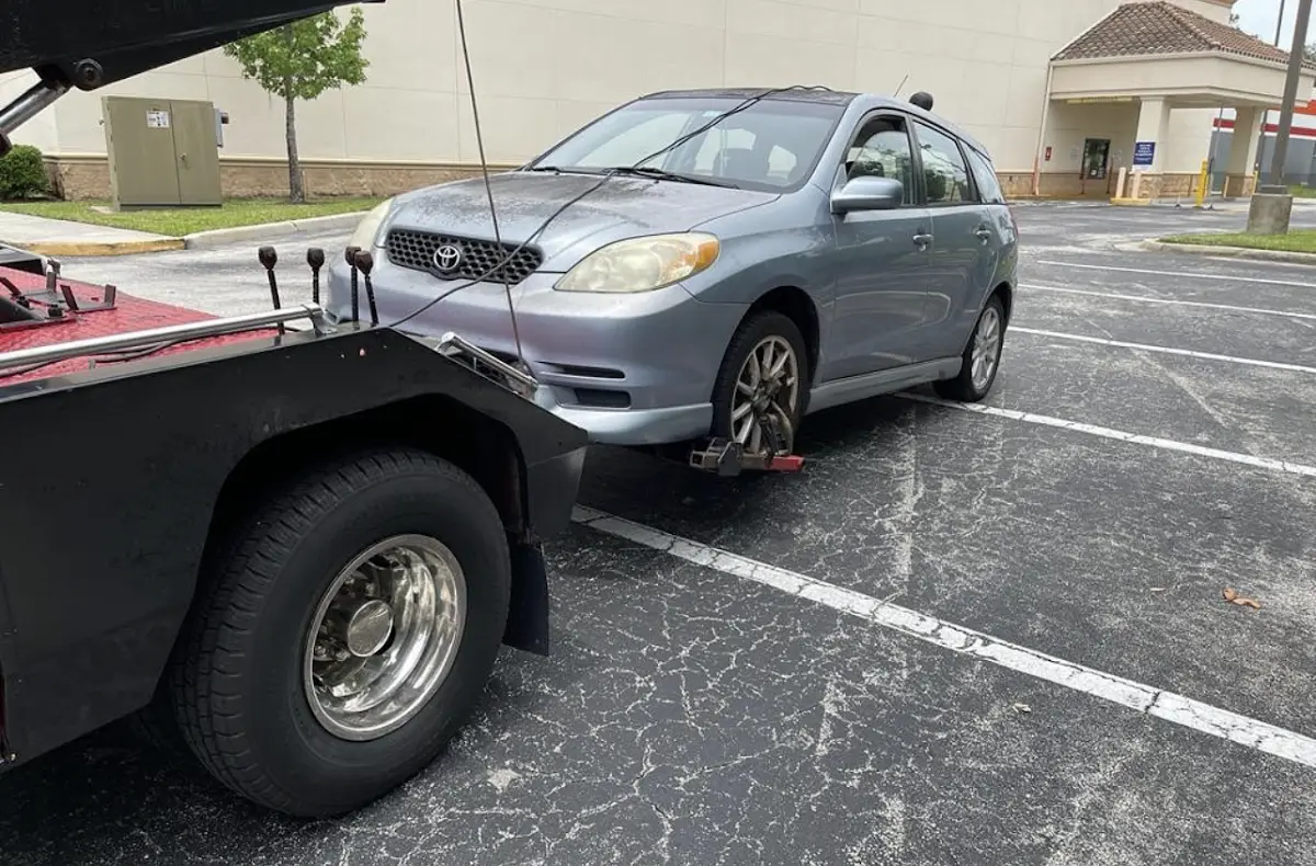 Foto del servicio de asistencia ORLANDO TOWING 24/7 GRUA ACTIVO