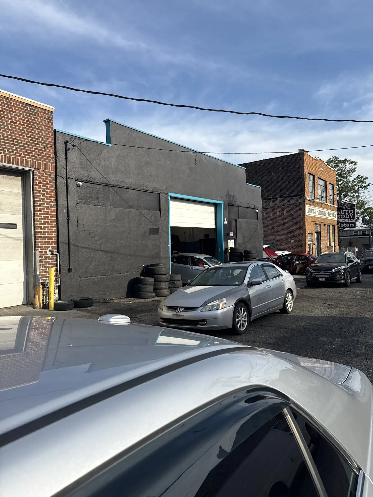 Foto del servicio de asistencia Auto Solutions & Tire shop
