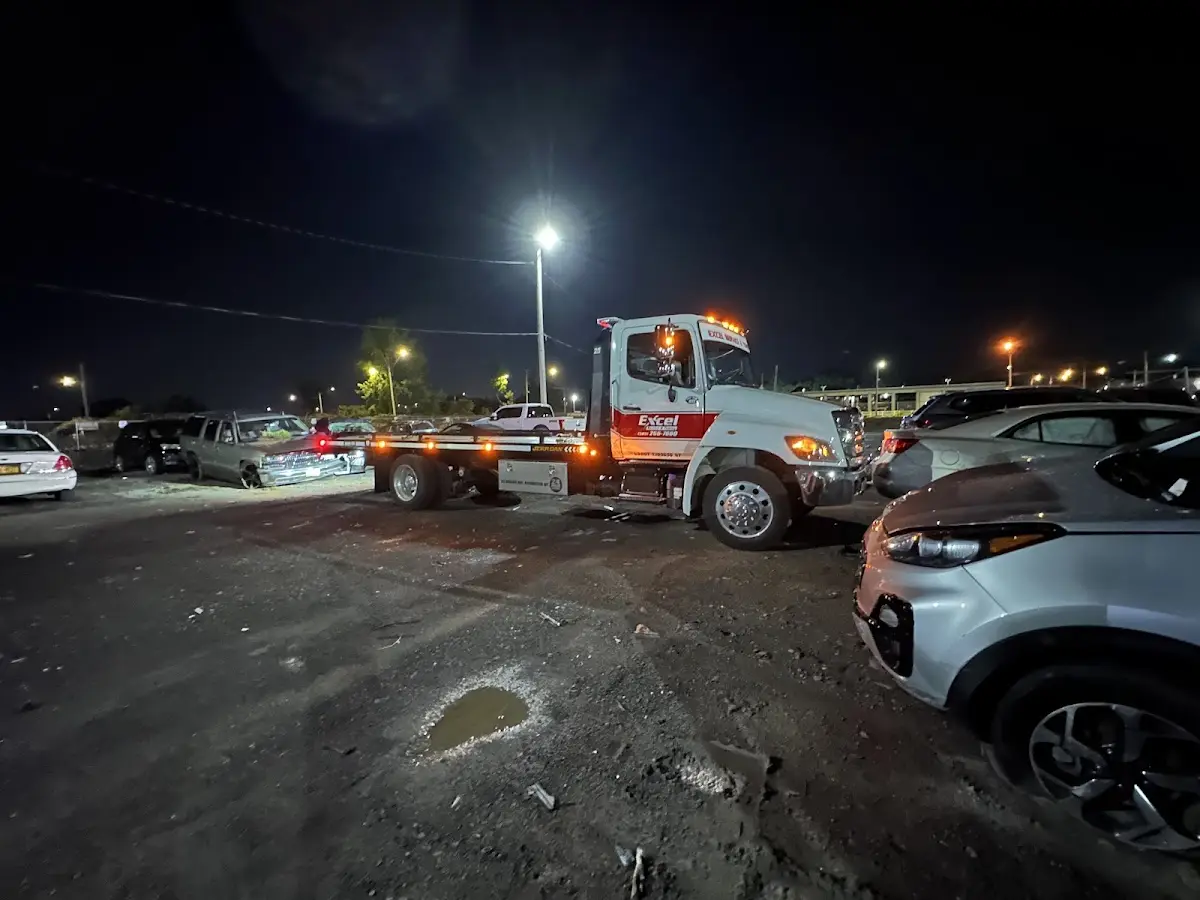 Foto del servicio de asistencia Excel Service & Towing
