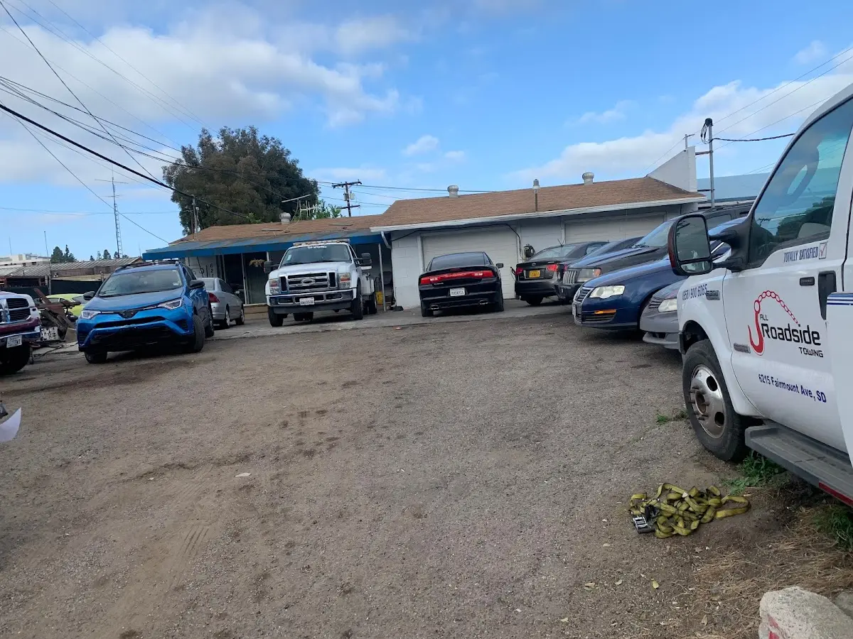 Foto del servicio de asistencia Tow truck near you | All Roadside Towing 24h