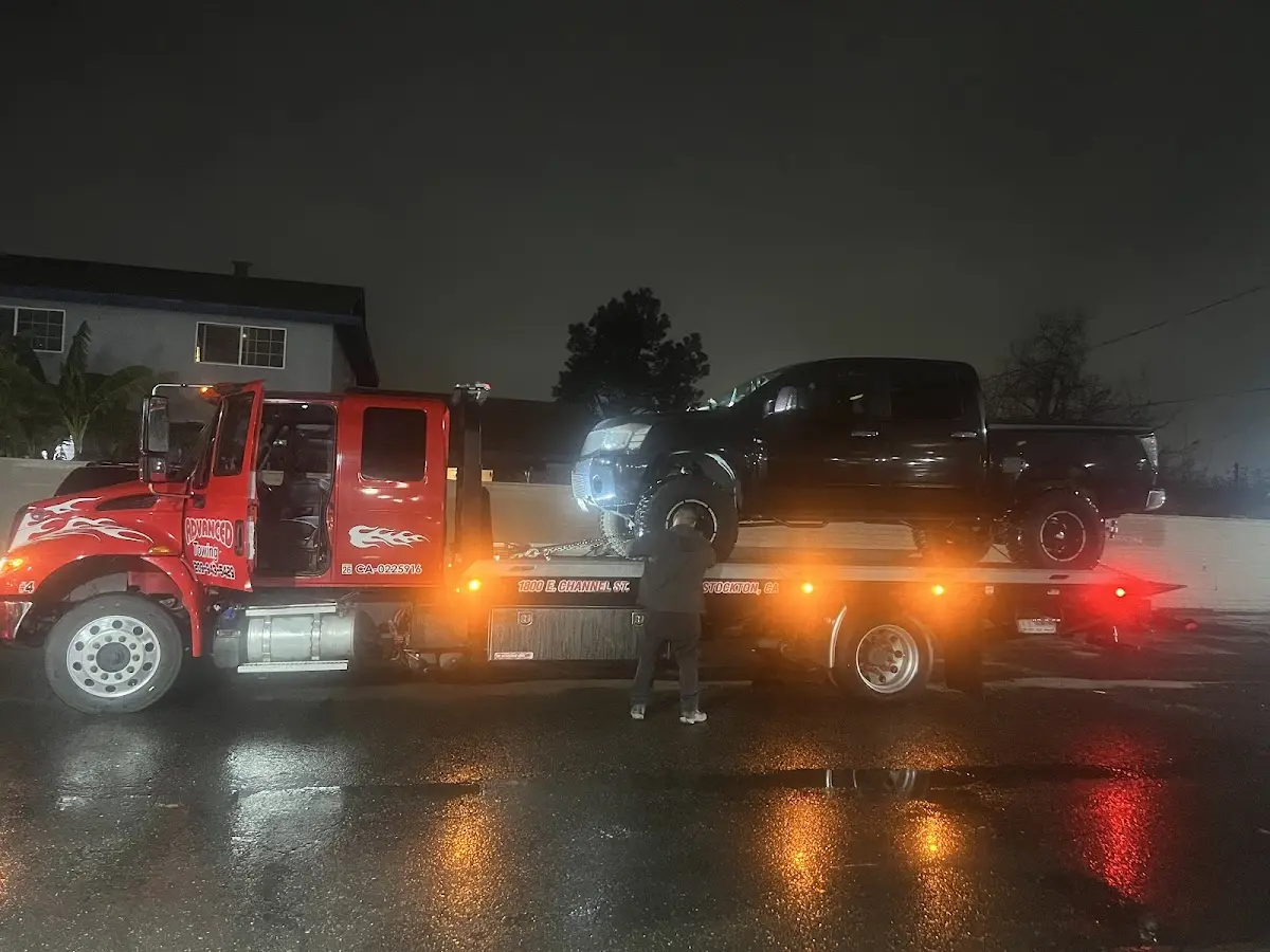 Foto del servicio de asistencia Advanced Towing & Auto Transportation
