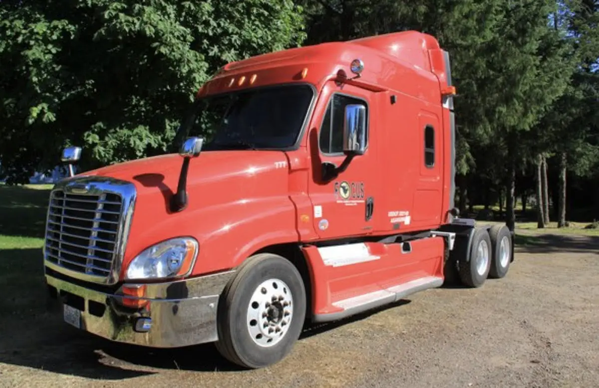 Foto del servicio de asistencia Stockton On-Site Truck Repair