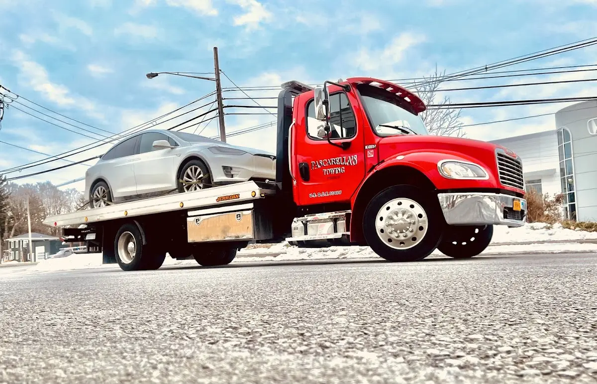 Foto del servicio de asistencia Pascarellas Towing Service LLC