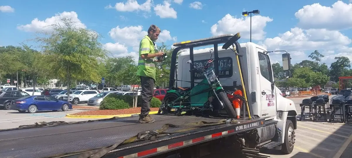 Foto del servicio de asistencia Payless Towing & Roadside Assistance LLC
