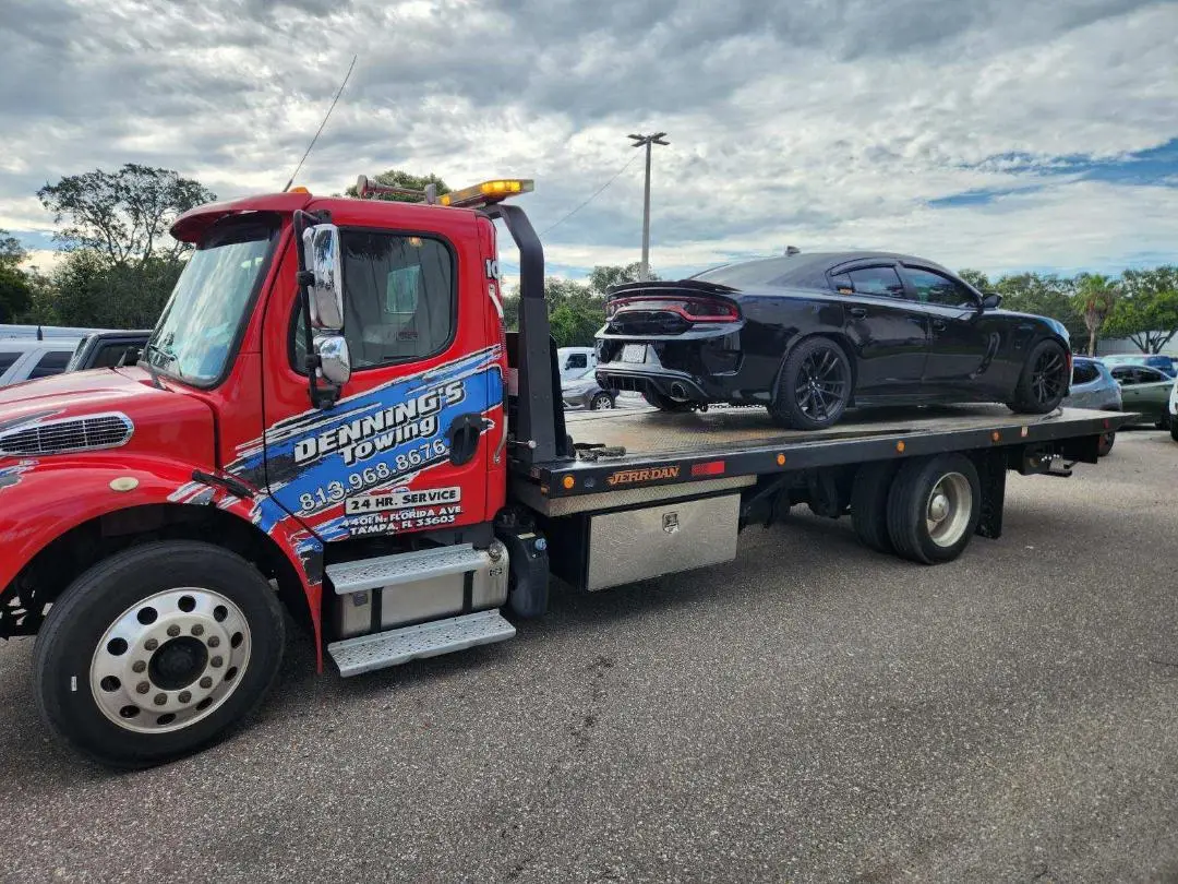 Foto del servicio de asistencia Dennings Towing & Recovery