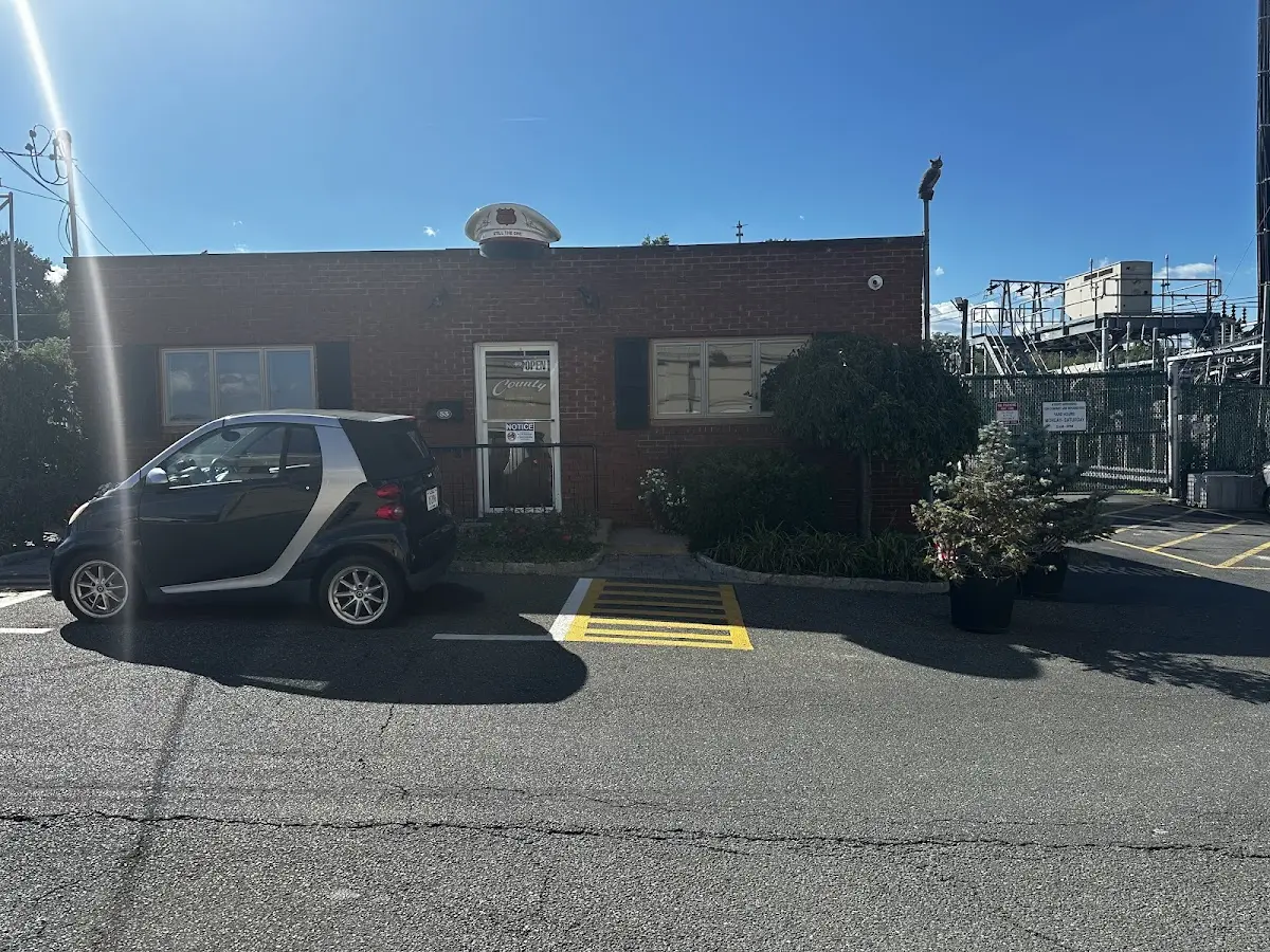 Foto del servicio de asistencia COUNTY AUTO & COMMERCIAL TOWING NORTH, INC