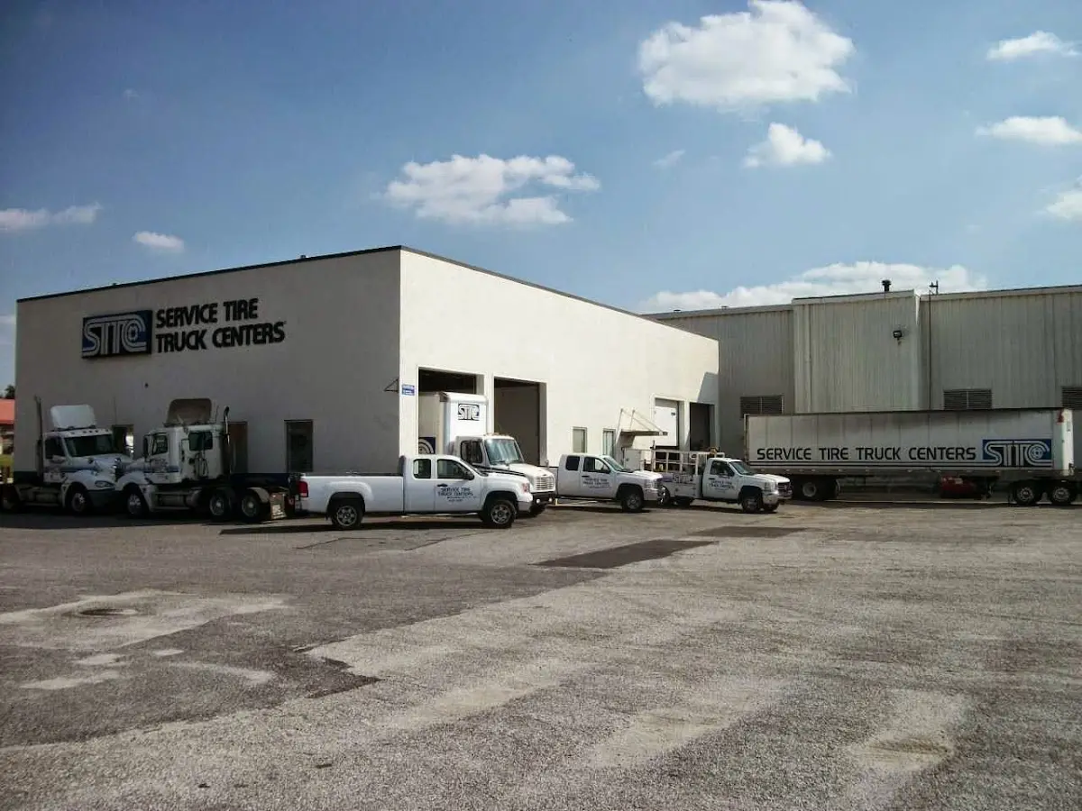 Foto del servicio de asistencia Service Tire Truck Centers - York, PA