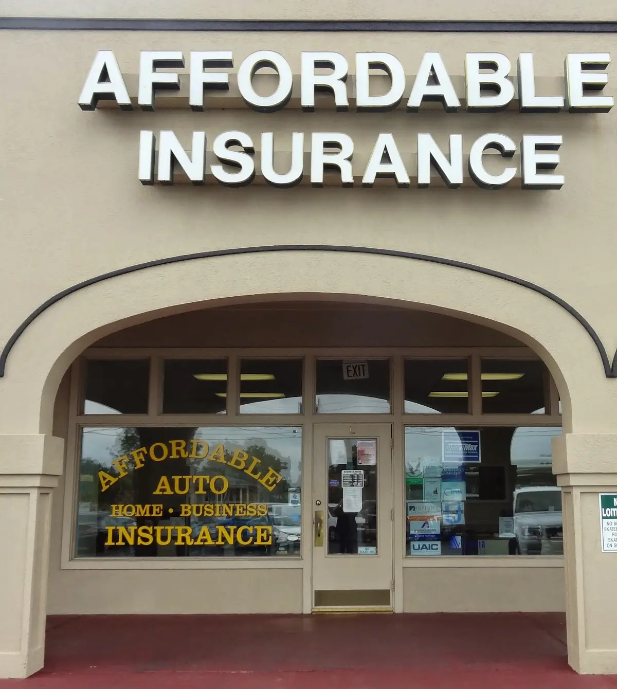 Logo de la compañía de seguros Affordable Insurance Agency