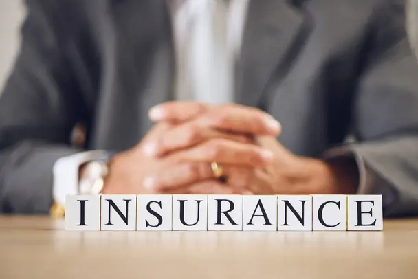 Logo de la compañía de seguros Illinois Vehicle Insurance