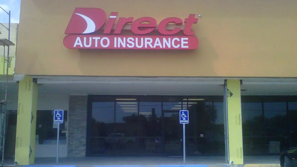 Logo de la compañía de seguros Direct Auto Insurance