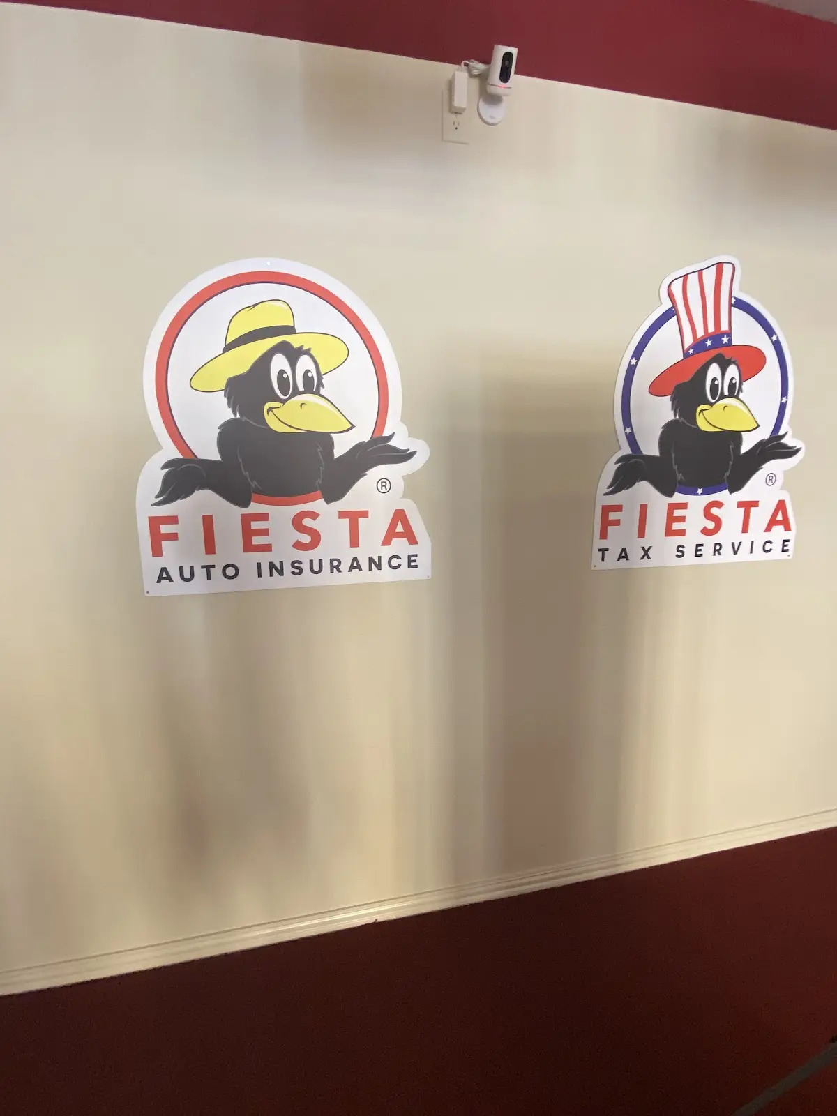 Logo de la compañía de seguros Fiesta Auto Insurance & Tax Service