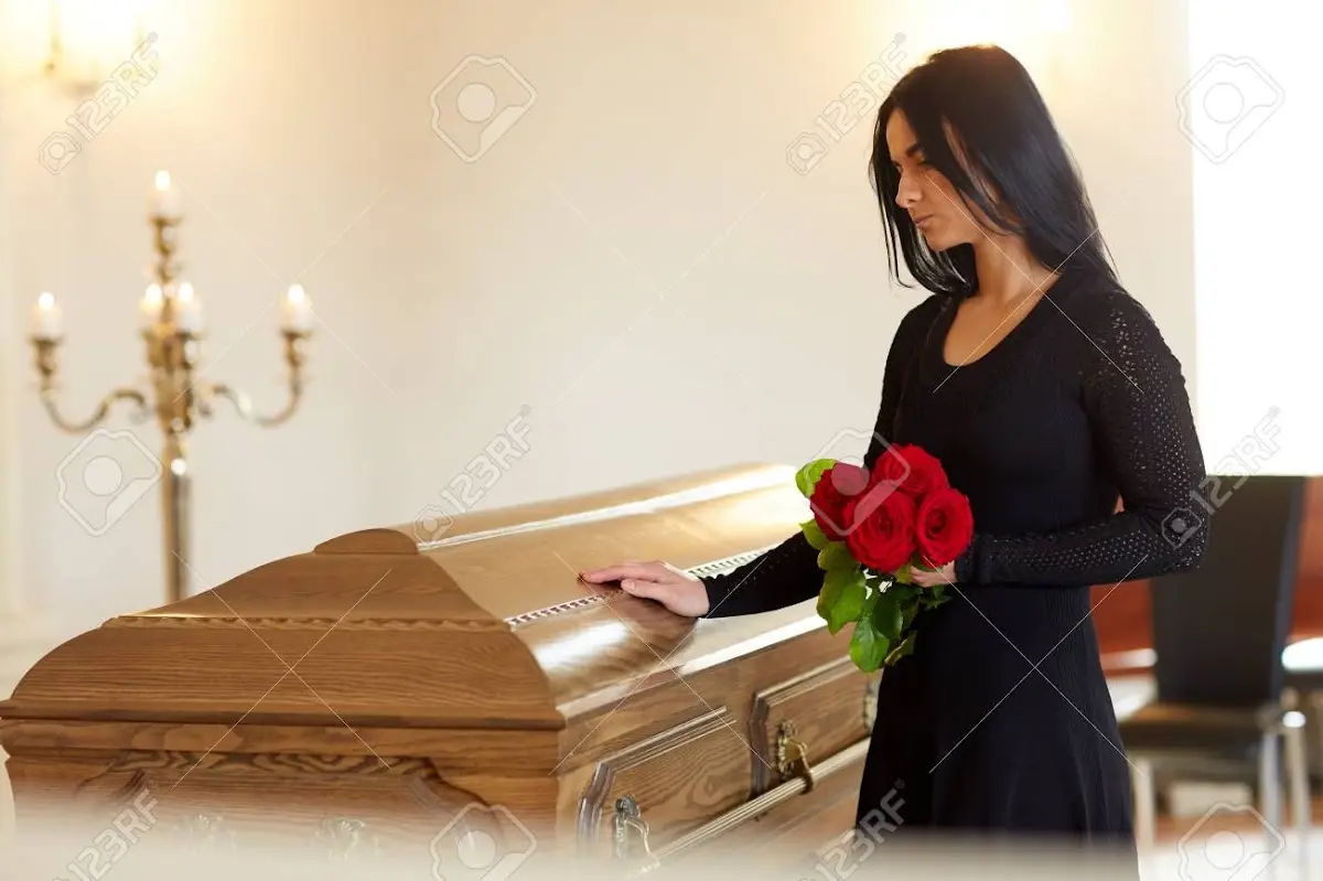 Logo de la compañía de seguros seguros de gastos funerarios y finales