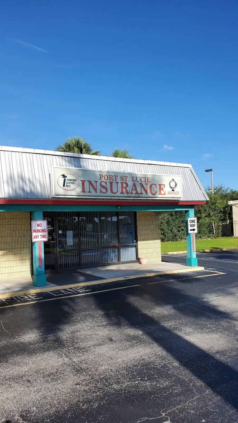 Logo de la compañía de seguros Port St Lucie Insurance Agency