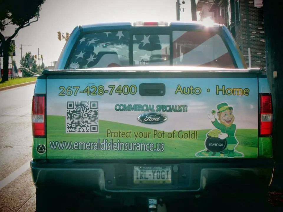 Logo de la compañía de seguros Emerald Isle Insurance