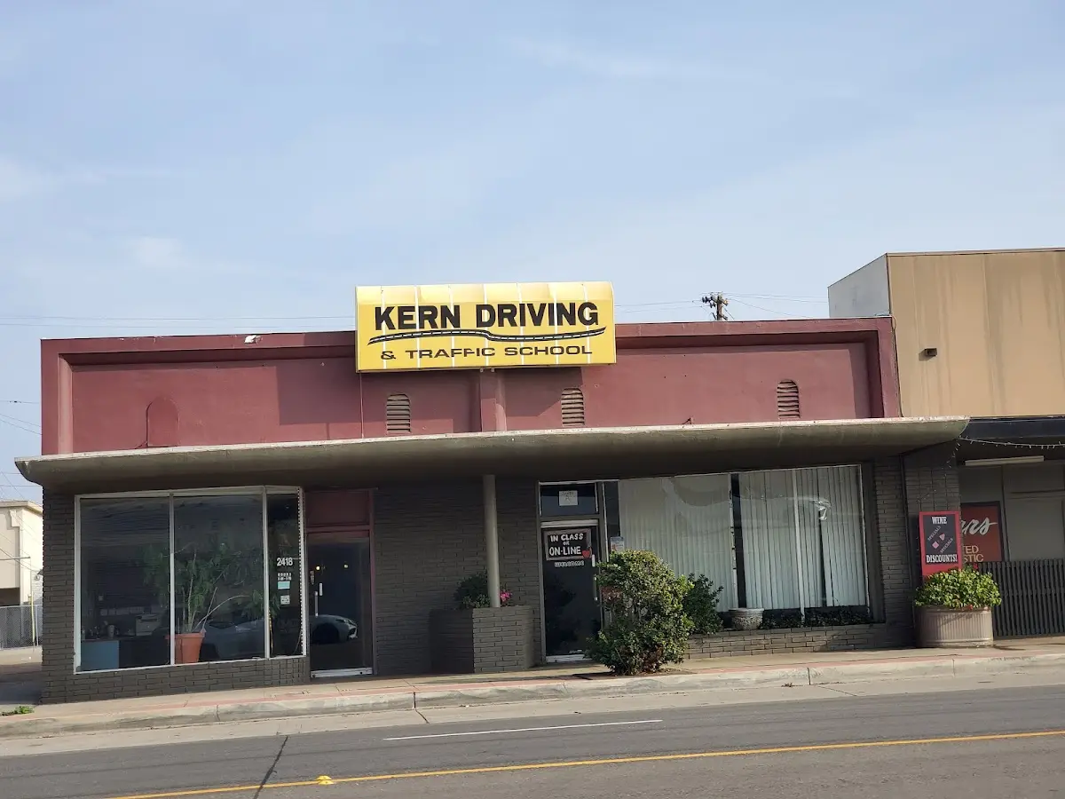 Foto de la escuela de manejo Kern Driving School