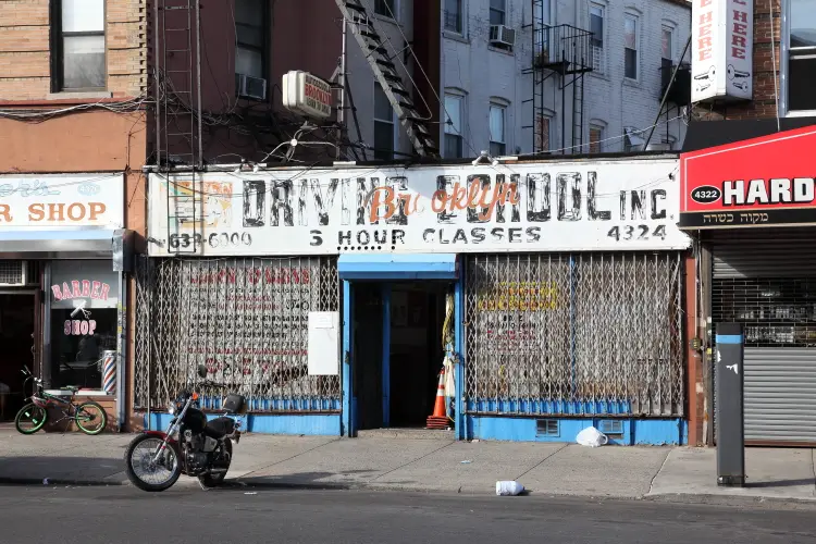 Foto de la escuela de manejo Brooklyn Driving School, INC.