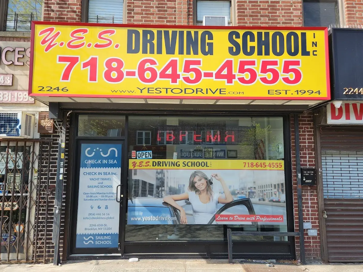 Foto de la escuela de manejo Y.E.S. Driving School,Inc.