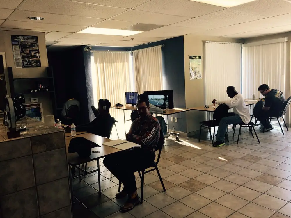 Foto de la escuela de manejo San Jose Truck Driving School