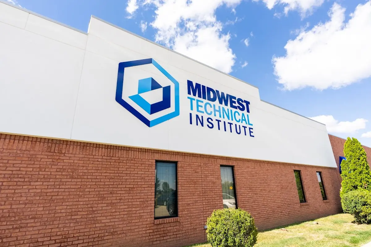 Foto de la escuela de manejo Midwest Technical Institute