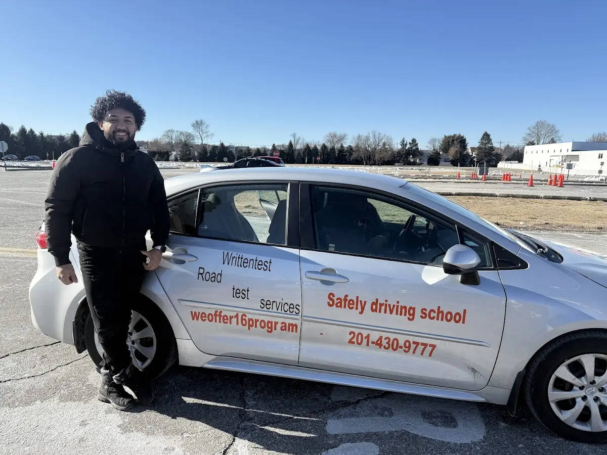 Foto de la escuela de manejo Safely Driving School