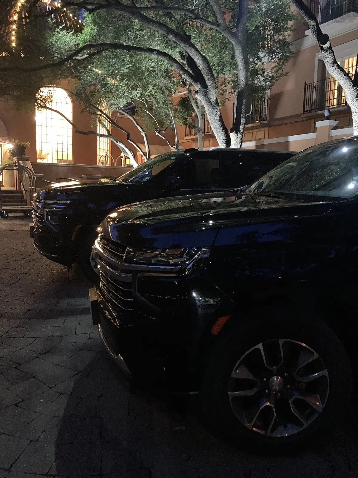 Imagen de DFW Black Car Service | Dallas Love Field & DFW Airport SUV Service