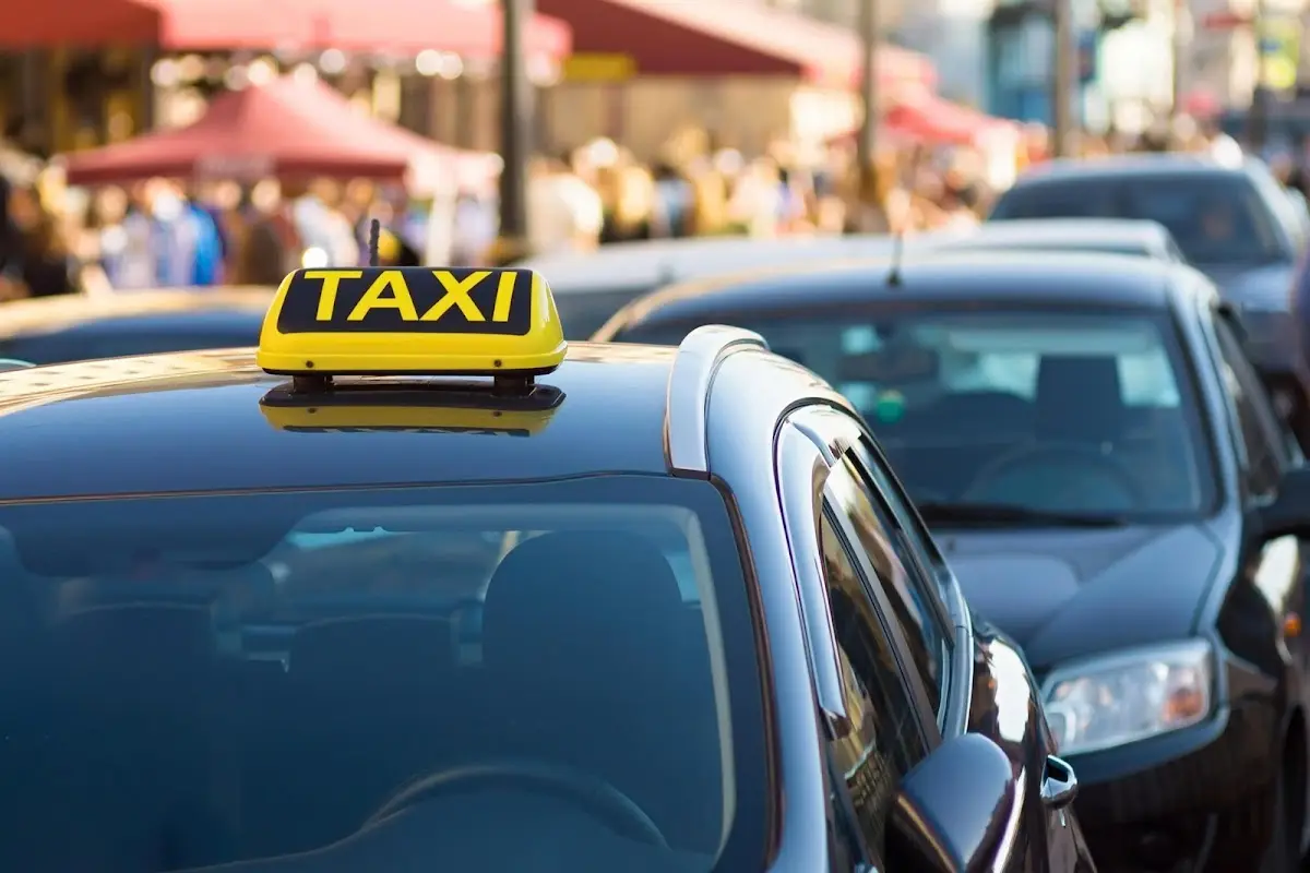 Imagen de Taxi In a Flash - Reliable Local Taxi Company & Airport Cab Pickup Service | Airport Shuttle Transfer Service in Dallas TX