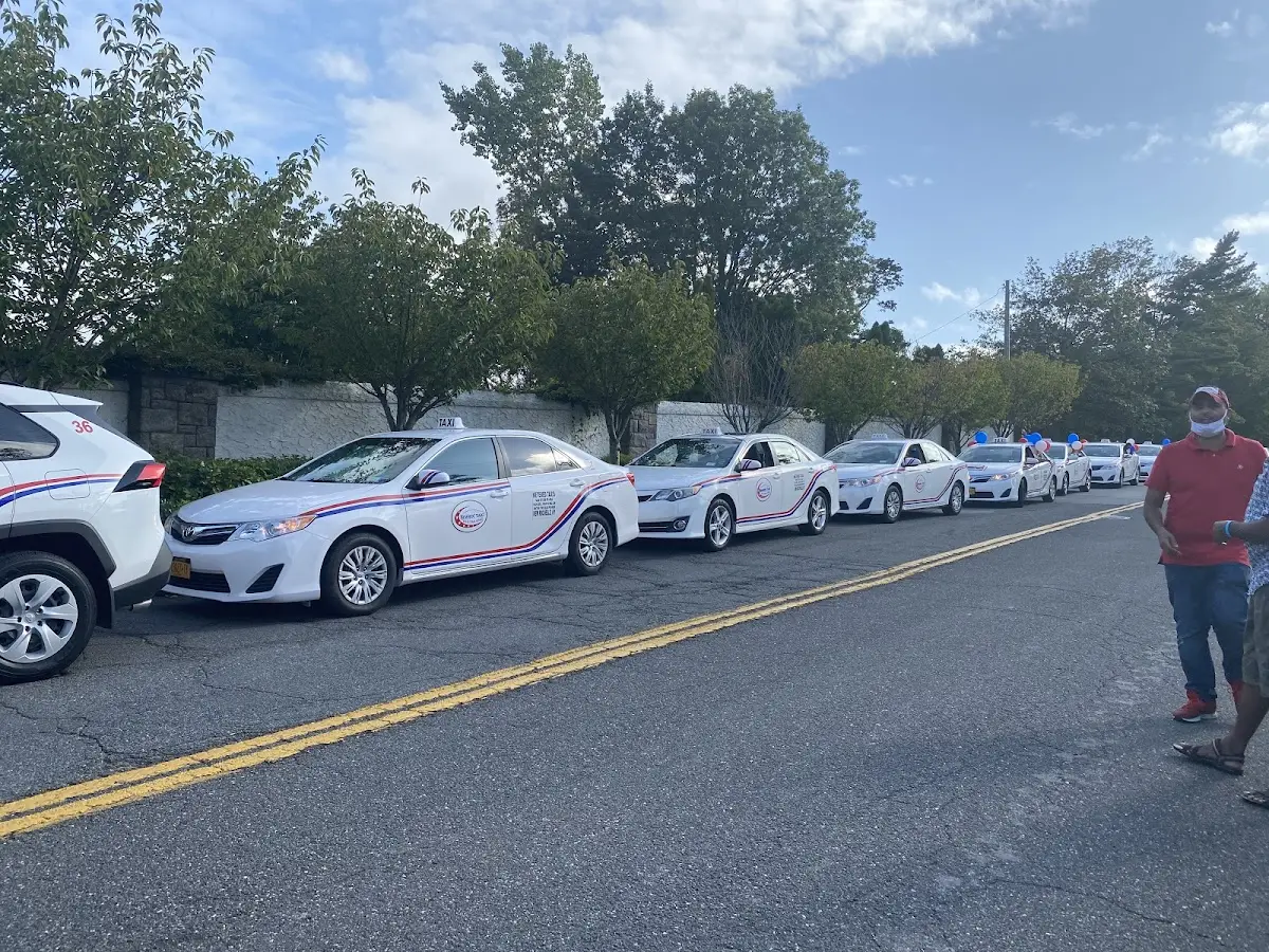 Imagen de NEWROC TAXI AND LIMO LLC